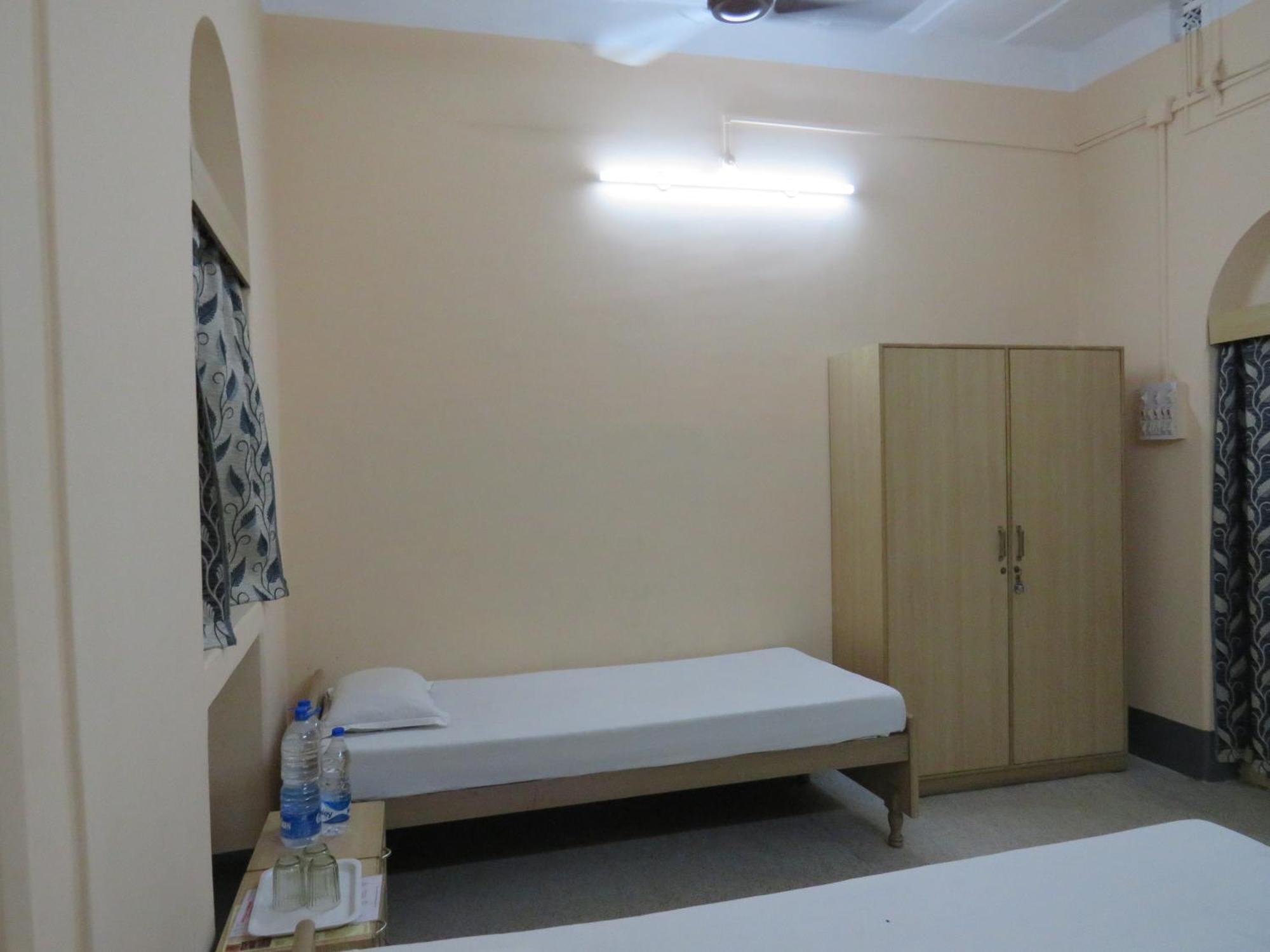Shaw Guest House Calcutta Exteriör bild