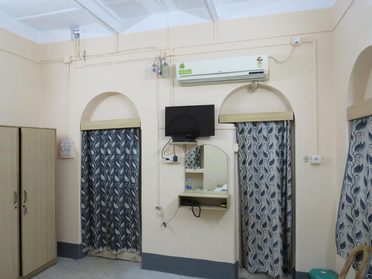 Shaw Guest House Calcutta Exteriör bild